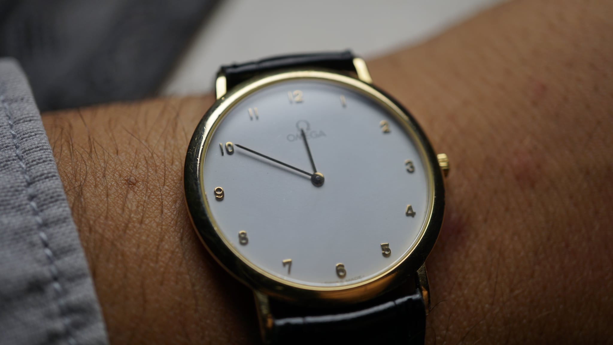 Omega de vile the classic gold hands Fama Elegance