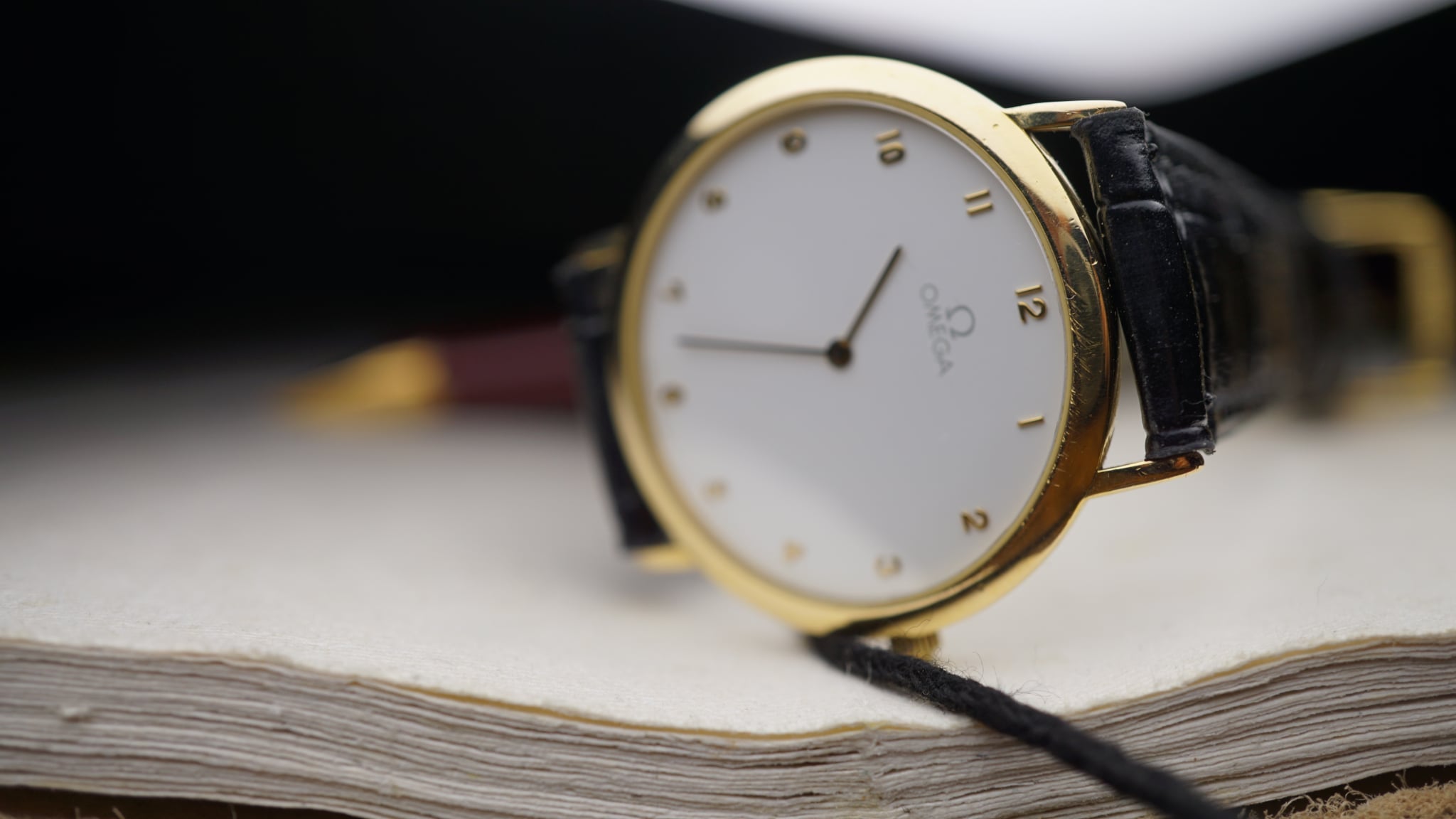 Omega de vile the classic gold hands Fama Elegance