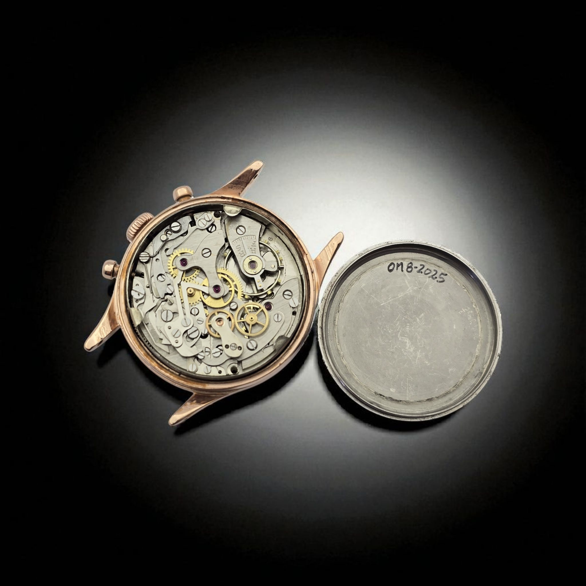 Chronograph Suisse – Panda Dial – Rose Gold Case