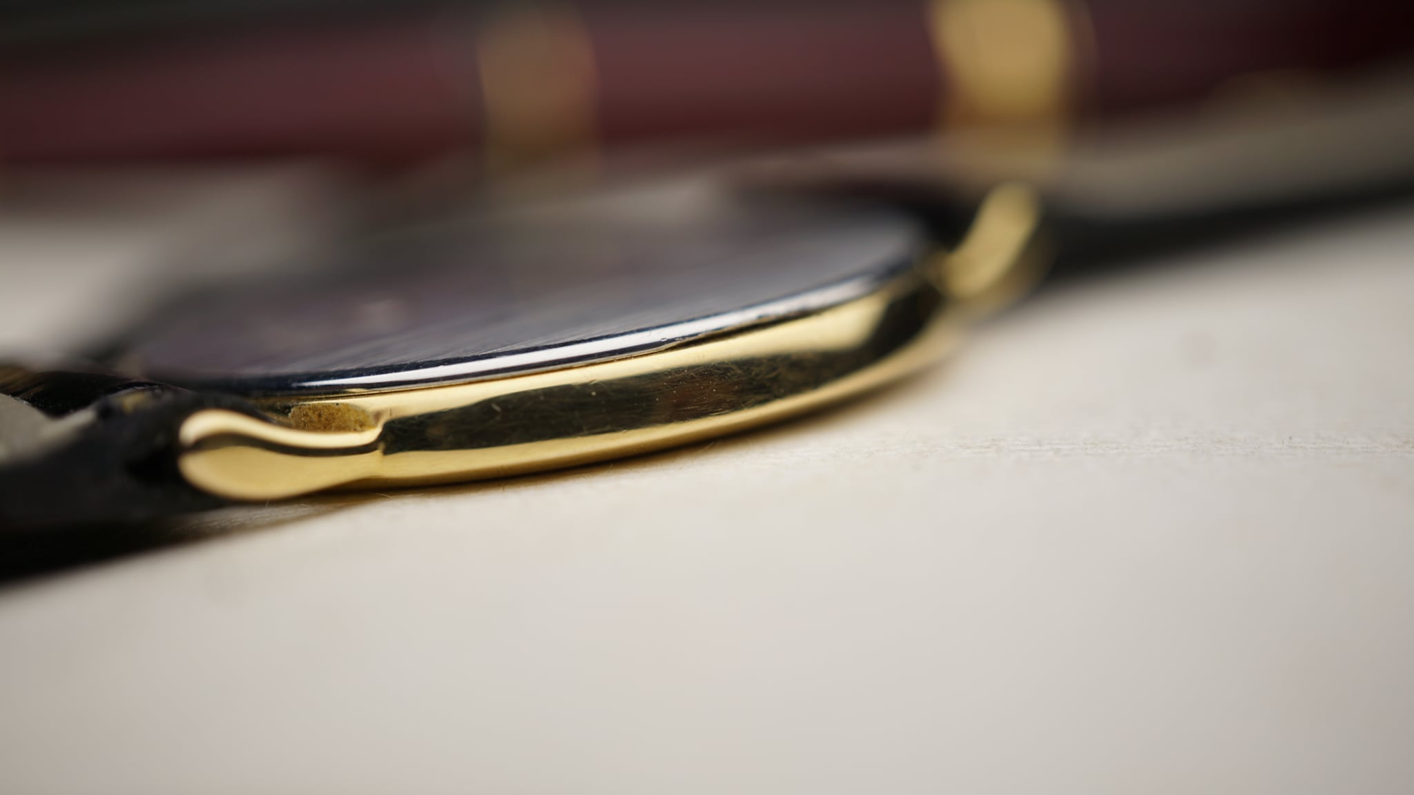 Omega de vile the classic gold hands Fama Elegance