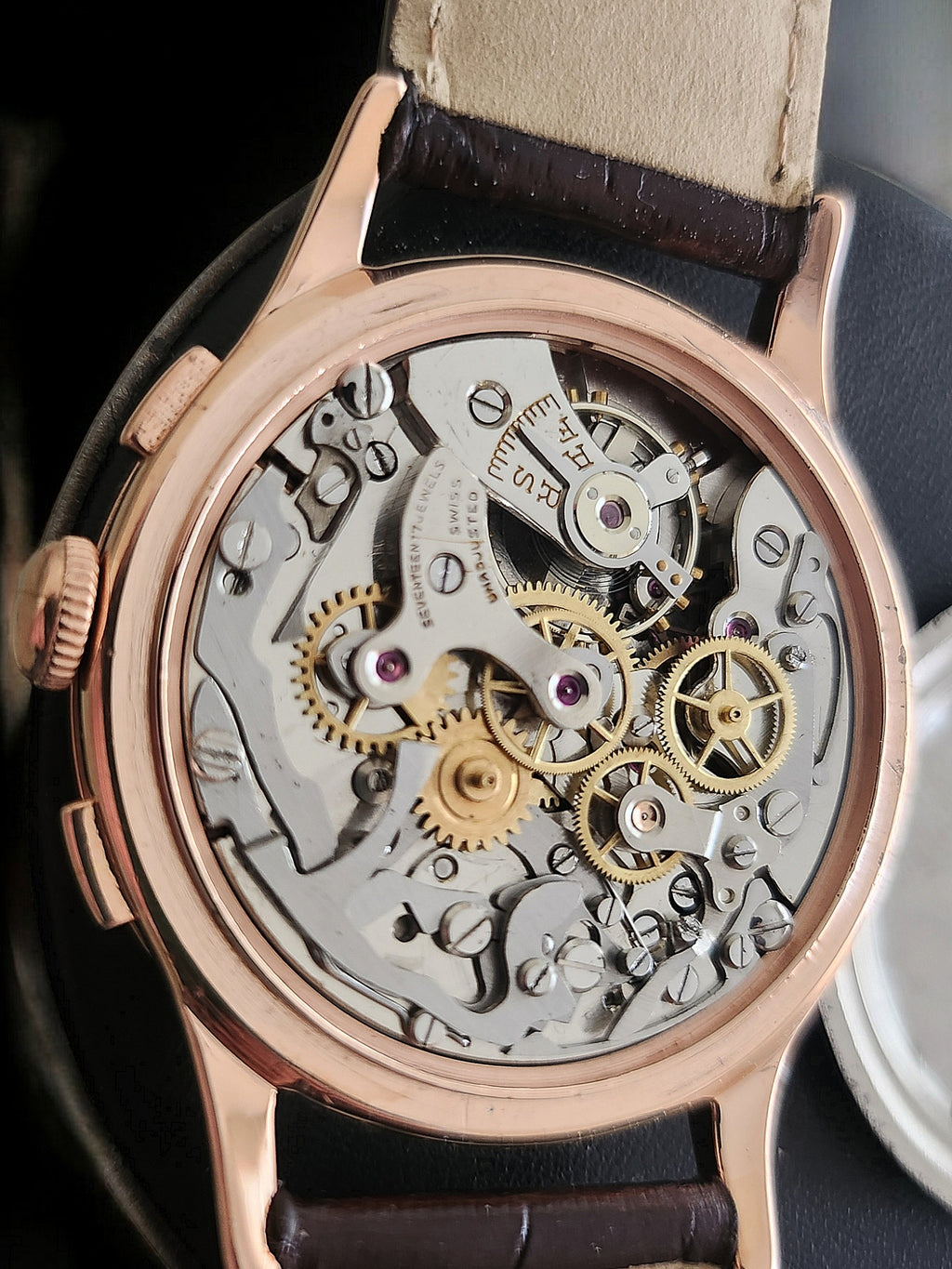 Chronograph Suisse 17 Jewels Antimagnetique panda rose gold