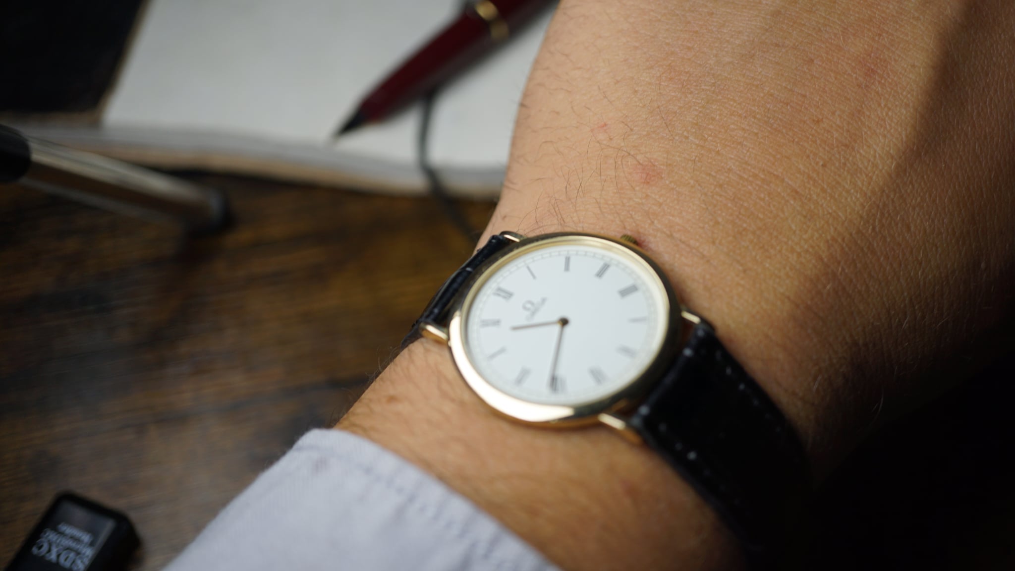 Omega de vile the classic gold hands Fama Elegance