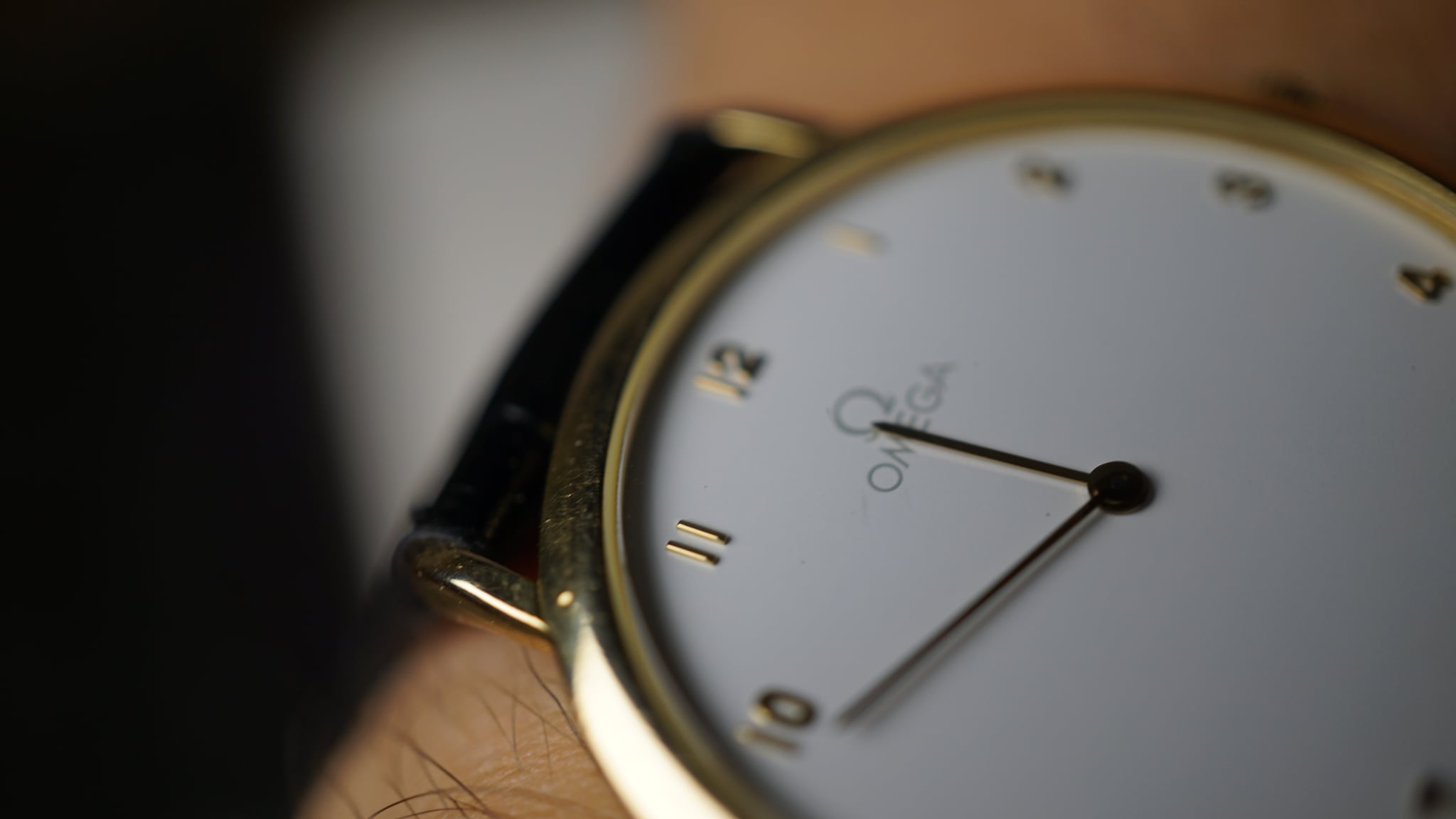 Omega de vile the classic gold hands Fama Elegance